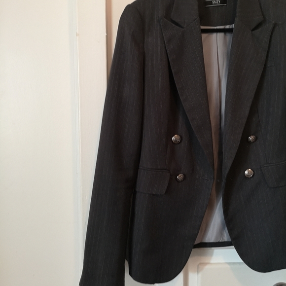 Suzy shier Dark grey pinstripe blazer - Picture 2 of 4